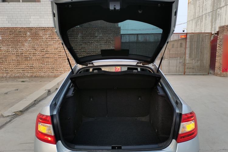 Used Skoda Octavia 2017 1.6L Automatic Chuanxing Edition
