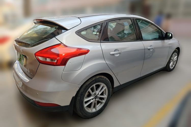 Used Ford Focus 2015 Hatchback 1.6L Automatic Fashion Edition
