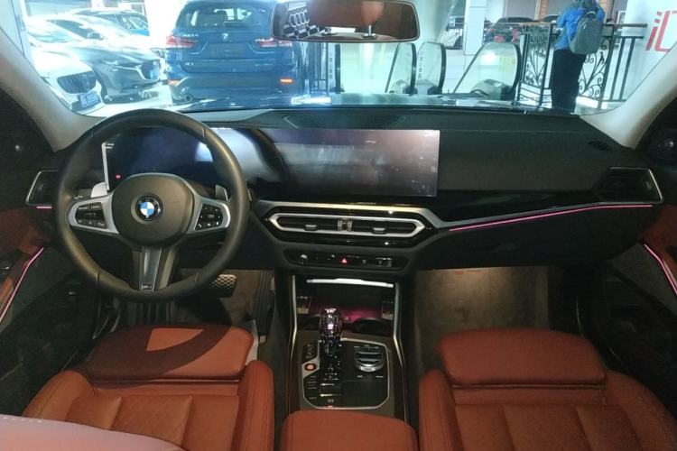 Used BMW 3 Series 2024 325Li M Sport Night Edition Package Center Console