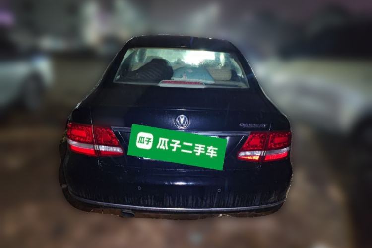 Used Volkswagen Passat 2011 2.0L Manual Luxury Version
