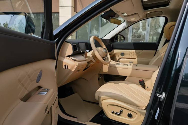 Used Chery T11 2026 Model 220 All-Wheel Drive Family Fun Edition
