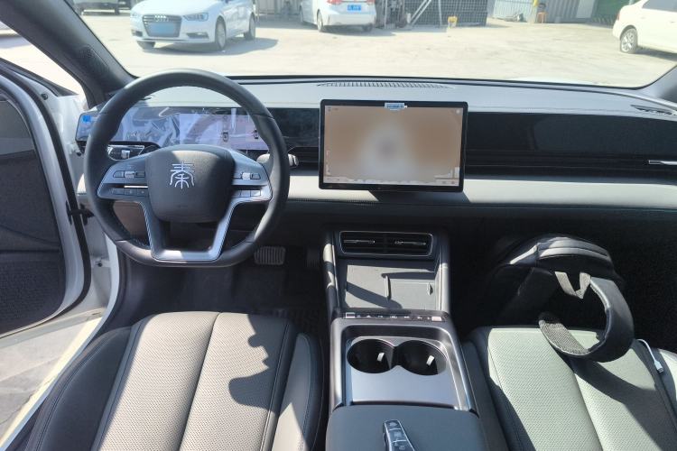 Used BYD Qin L 2025 EV 545KM Beyond Version
