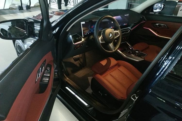 Used BMW 3 Series 2024 325Li M Sport Night Edition Package Driver Seat