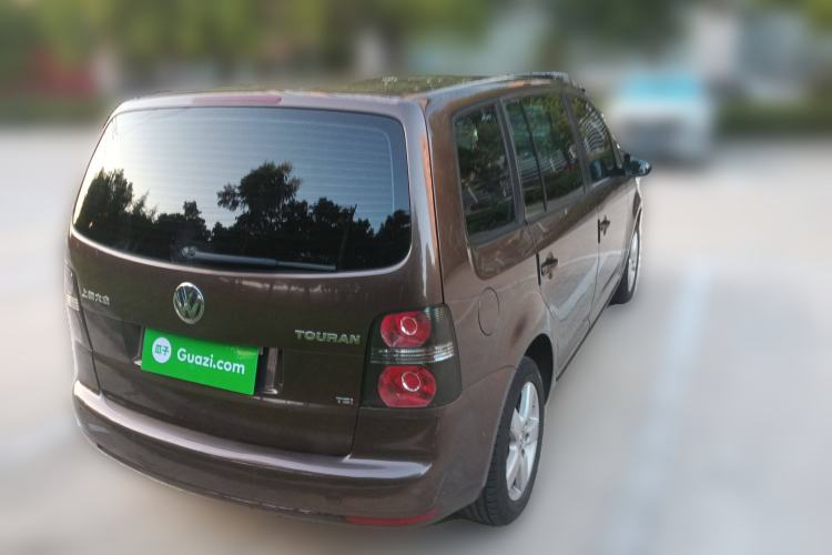 Used Volkswagen Touran 2013 1.4T Manual Fashion Edition 5 Seats