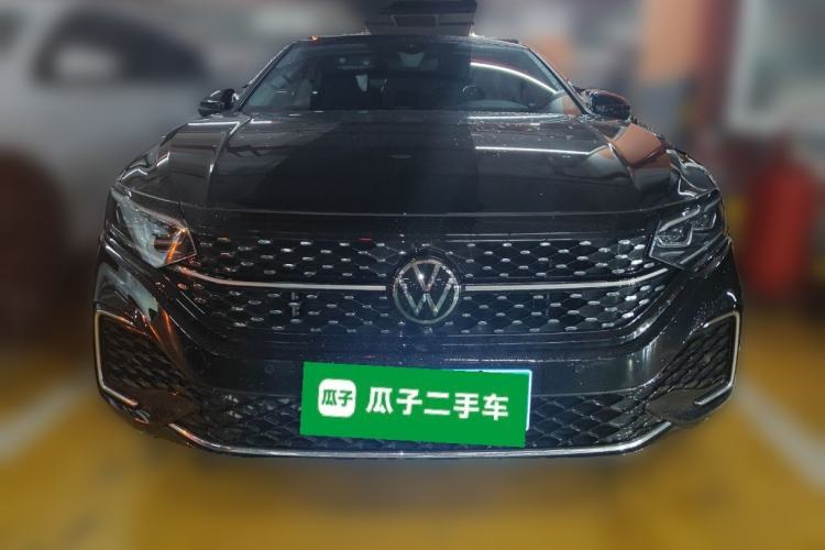 Used Volkswagen Passat 2024 380TSI Starry Dragon Edition Front