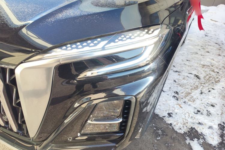 Used Hongqi HS3 PHEV 2025 Model 125km Jingwei 2 Millionth Anniversary Edition
