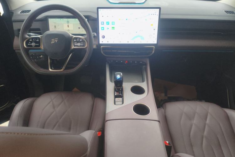 Used JETOUR X90 PRO 2024 1.6T DCT Luxury Edition 7-Seater
