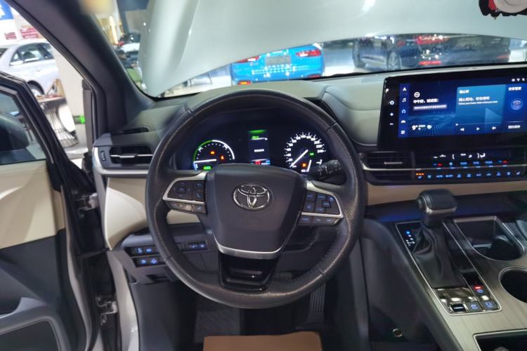 Used Toyota Granvia 2022 2.5L Hybrid Prestige Edition