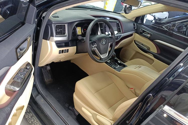 Used Toyota Highlander 2015 2.0T Two-Wheel Drive Elite Edition 7 Seats