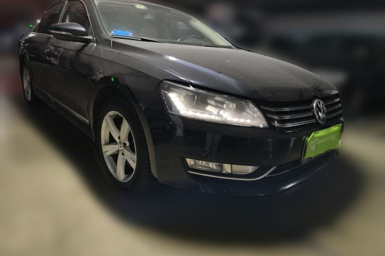 Used Volkswagen Passat 2013 1.8TSI DSG Prestige Edition Front Right 45 Deg