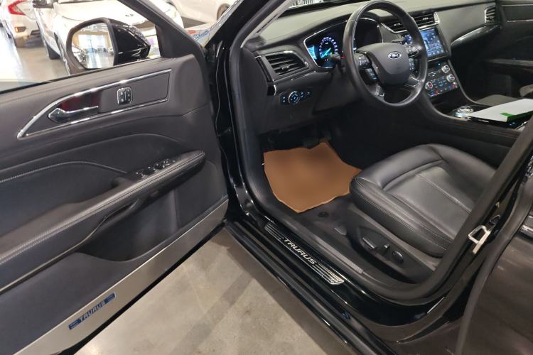 Used Ford Taurus 2018 EcoBoost 245 Fashion Edition China V Standard Driver Seat