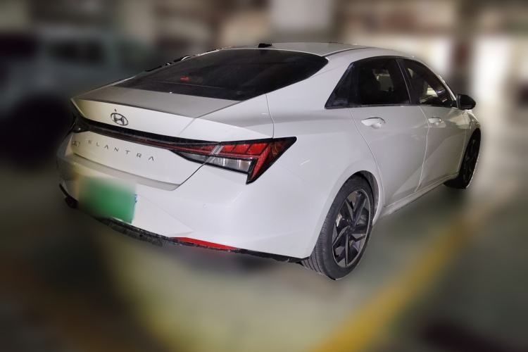 Used Hyundai Elantra 2021 1.5L CVT LUX Prestige Edition