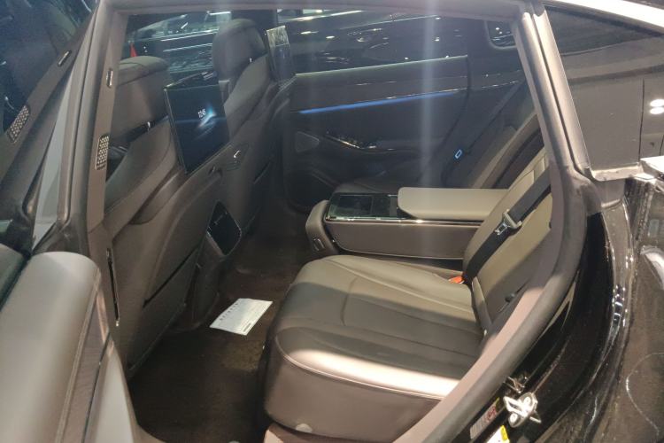 Used Denza Z9 2024 1100 km All-Wheel-Drive Ultra Version