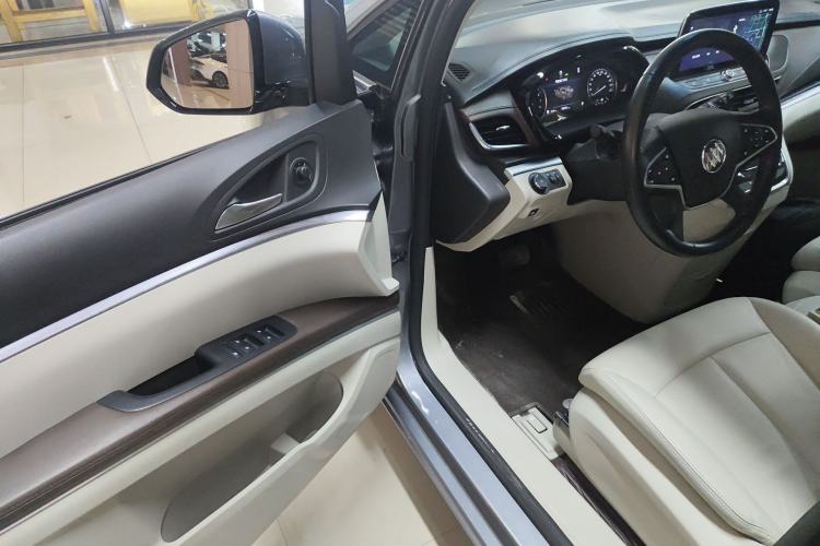 Used Buick GL8 2021 Land Cruiser Executive Class 652T Luxury Model