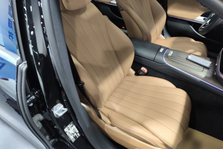 Used Mercedes-Benz E-Class New Energy 2024 E 350 e L Plug-in Hybrid Sedan Right Front Seat