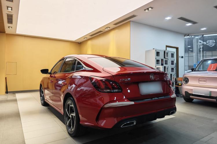 Used MG 5 2021 Revised 300TGI DCT Qingshè Luxurious Enjoyment Edition