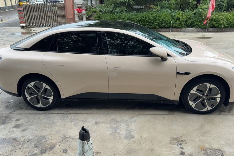 Used XPeng MONA M03 2024 620 with Ultra-Long Range
