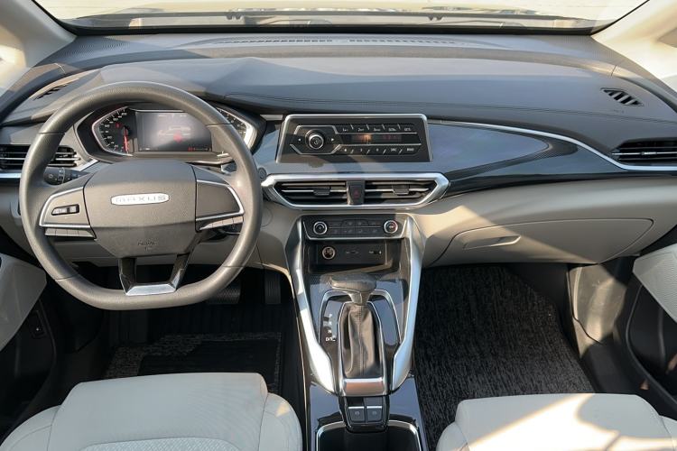 Used SAIC MAXUS G50 2022 1.5T Automatic Comfort Touring A
