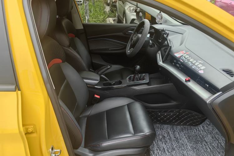 Used MG 5 2021 180 DVVT Manual Youth Luxury Edition