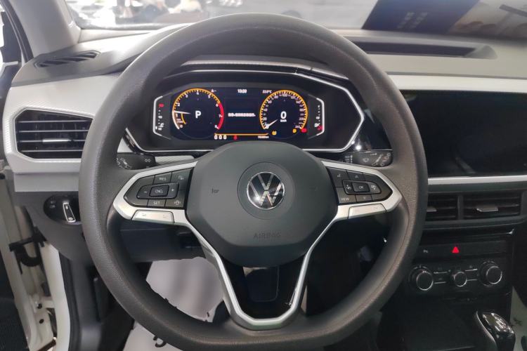 Used Volkswagen Tacqua 2023 200TSI DSG Joy-Connect Edition Steering Wheel