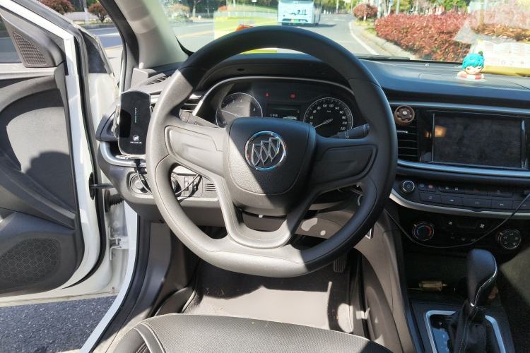 Used Buick GT 2021 1.3T Automatic Mild Hybrid Elite Version Steering Wheel