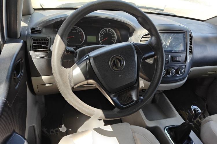 Used FORTHING Lingzhi 2017 V3 1.5L 5-Seater Special Offer Model