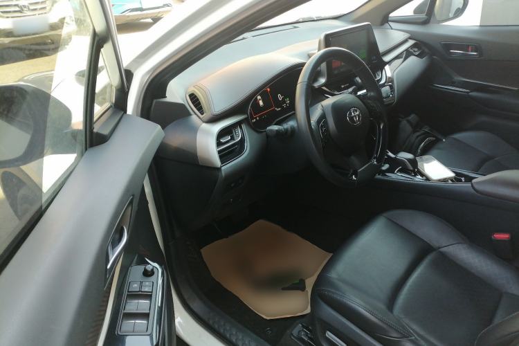 Used Toyota C-HR EV 2020 Deluxe Sunroof Edition