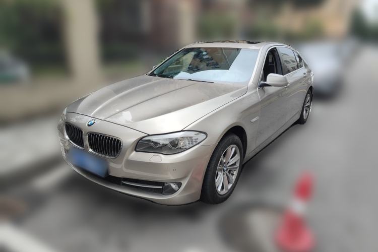 Used BMW 5 Series 2013 525Li Luxury Model Guazi used car, China used car export, Used car for sale, Used cars, Cheapest cars for sale
