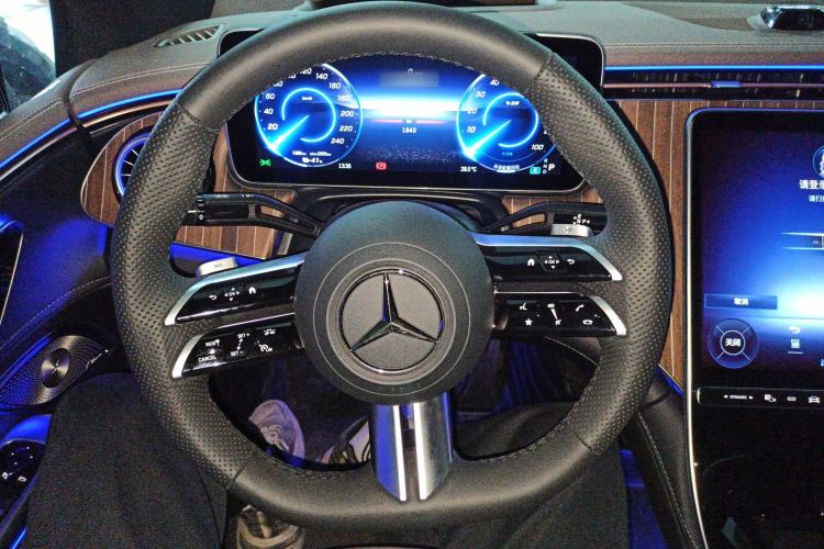 Used Mercedes-Benz EQE 2025 500 4MATIC Luxury Edition