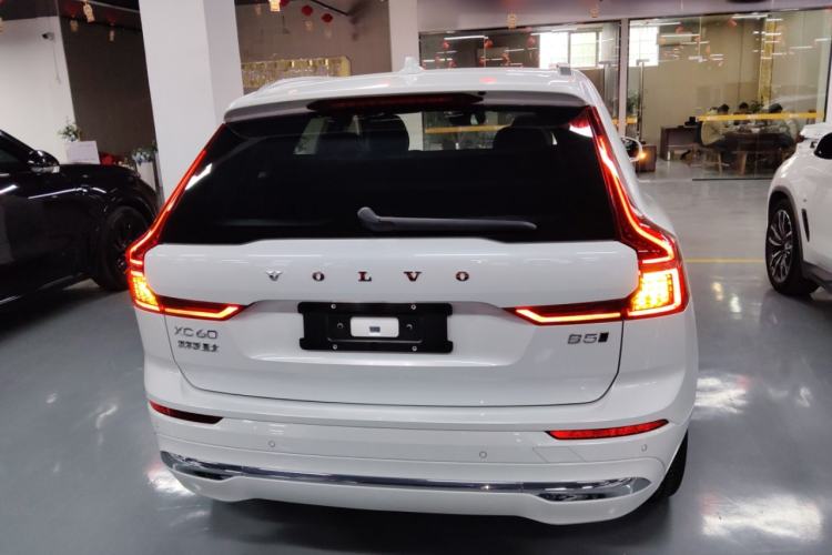 Used Volvo XC60 2026 B5 4x4 Smart Luxury Edition