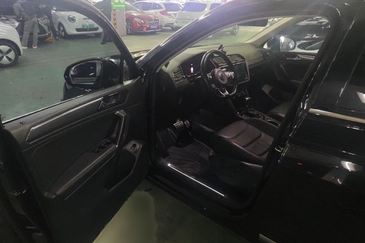 Used Volkswagen Tiguan L 2021 330TSI Automatic Two-Wheel Drive R-Line Enhanced Edition