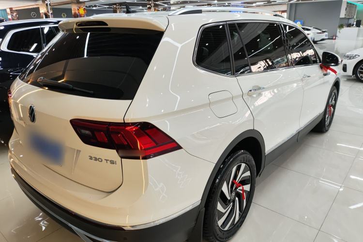 Used Volkswagen Tiguan L 2023 330TSI Automatic Two-Wheel Drive Smart Edition Rear Right 45 Deg