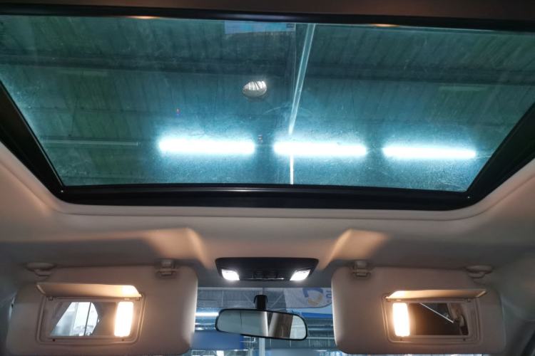 Used Honda Vezel 2015 1.8L CVT 2WD Luxury Model
