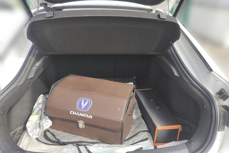 Used Changan UNI-V 2022 1.5T Prestige Version
