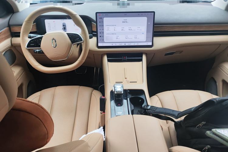 Used Hima AITO M7 2024 1.5T Rear-Drive Plus Version 6 Seats Center Console