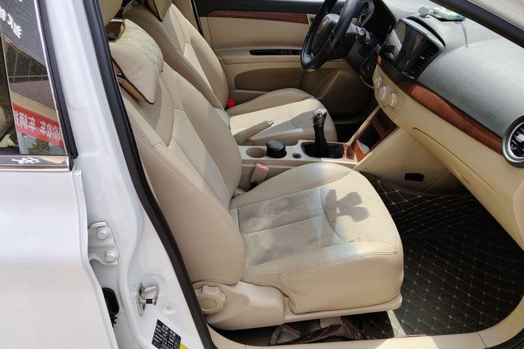 Used Roewe 350 2014 1.5L Manual Swift Edition