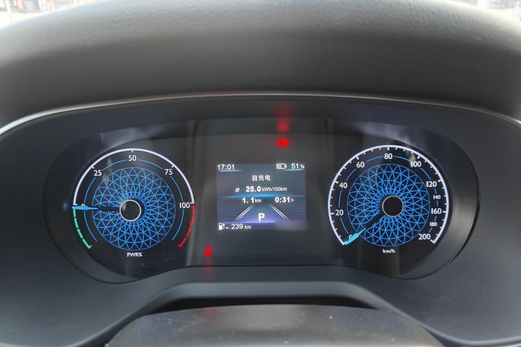 Used Hongqi E-QM5 2022 431 km Charge & Enjoy Edition