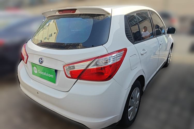 Used Venucia R50 2013 1.6L Manual Fashion Edition