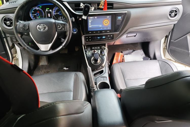 Used Toyota Levin Hybrid E+ 2019 1.8L PH V E-CVT Luxury Edition Center Console