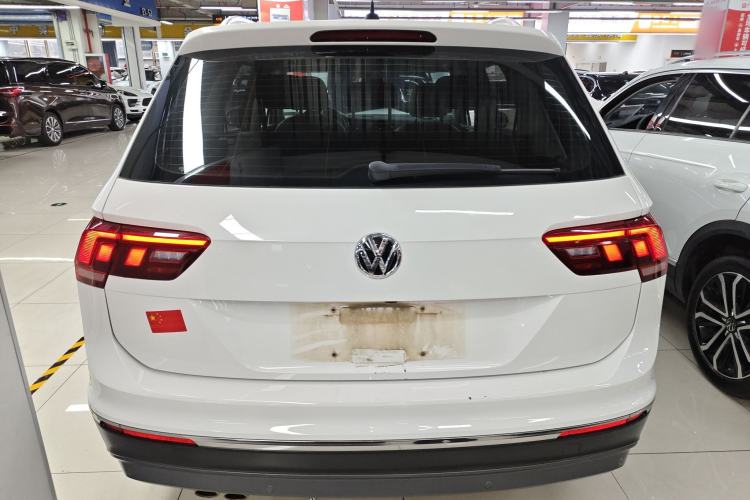Used Volkswagen Tiguan L 2019 330TSI Automatic Two-Wheel Drive Panoramic Comfort Edition China VI Standard Rear