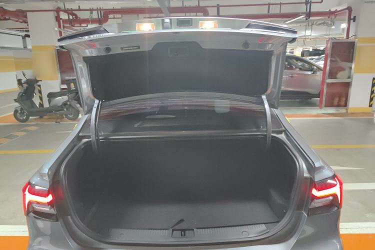 Used Roewe i6 MAX New Energy 2020 1.5T PHEV Cool & Stylish Skyroof Edition
