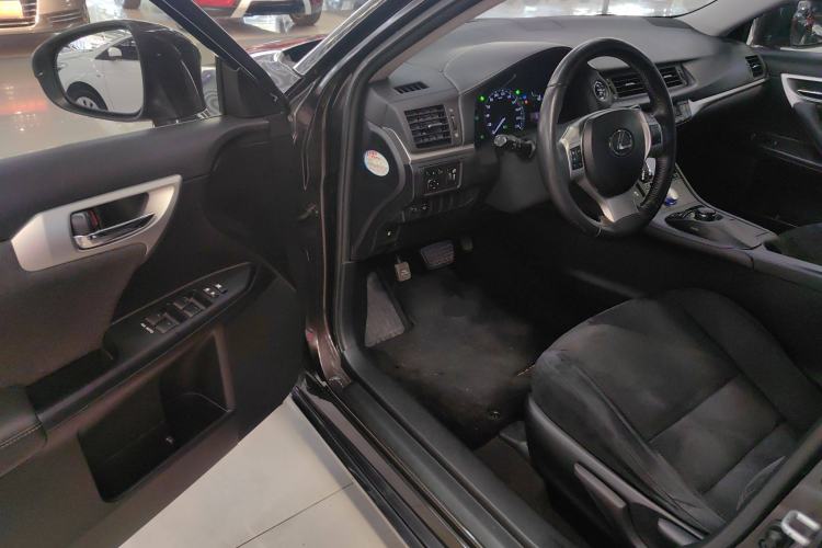 Used Lexus CT 2013 CT200h Comfort Edition
