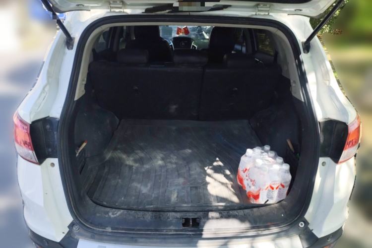 Used Dongfeng Aeolus AX7 2016 1.4T Manual Zhuyue Model Trunk