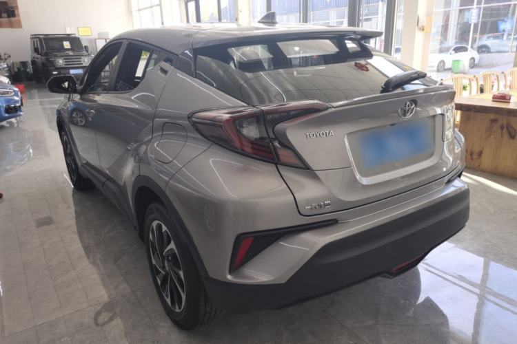 Used Toyota IZOA 2020 2.0L Yichi Version