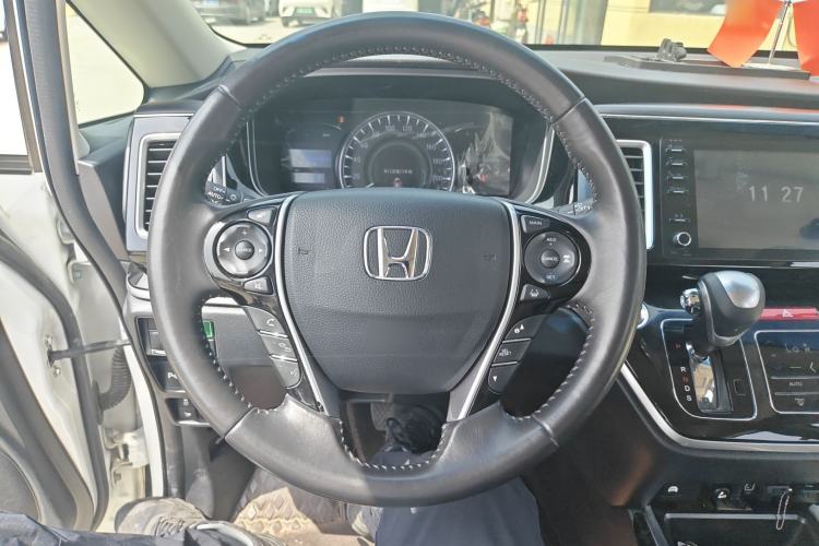 Used Honda Elysion 2019 2.0L Hybrid Luxury Edition Steering Wheel