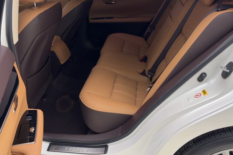 Used Lexus ES 2015 200 Elite Edition
