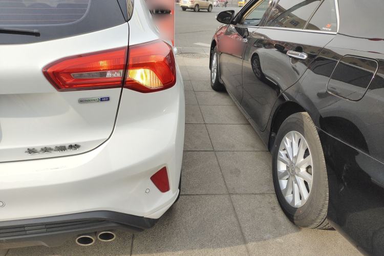 Used Ford Focus 2021 Hatchback EcoBoost 180 Automatic Titanium Edition
