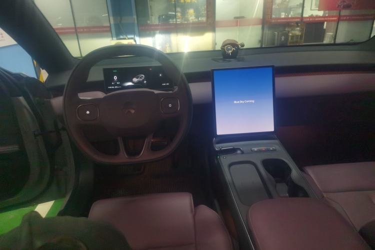 Used Nio ET5T 2024 75kWh Touring Steering Wheel