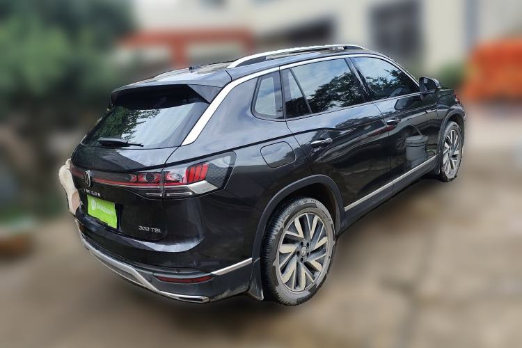 Used Volkswagen Tayron 2024 300TSI Two-Wheel-Drive Luxury Plus Advanced Version
