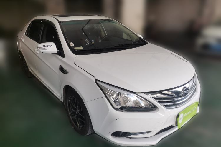 Used BYD G5 2014 1.5TI Manual Luxury Edition Front Right 45 Deg